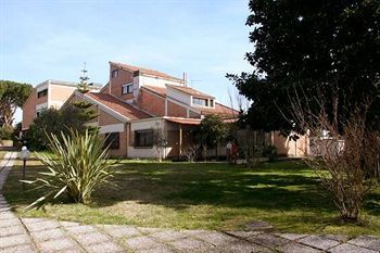Casa Per Ferie Eremo Santa Rosa Da Lima Hotel Roma Exterior foto